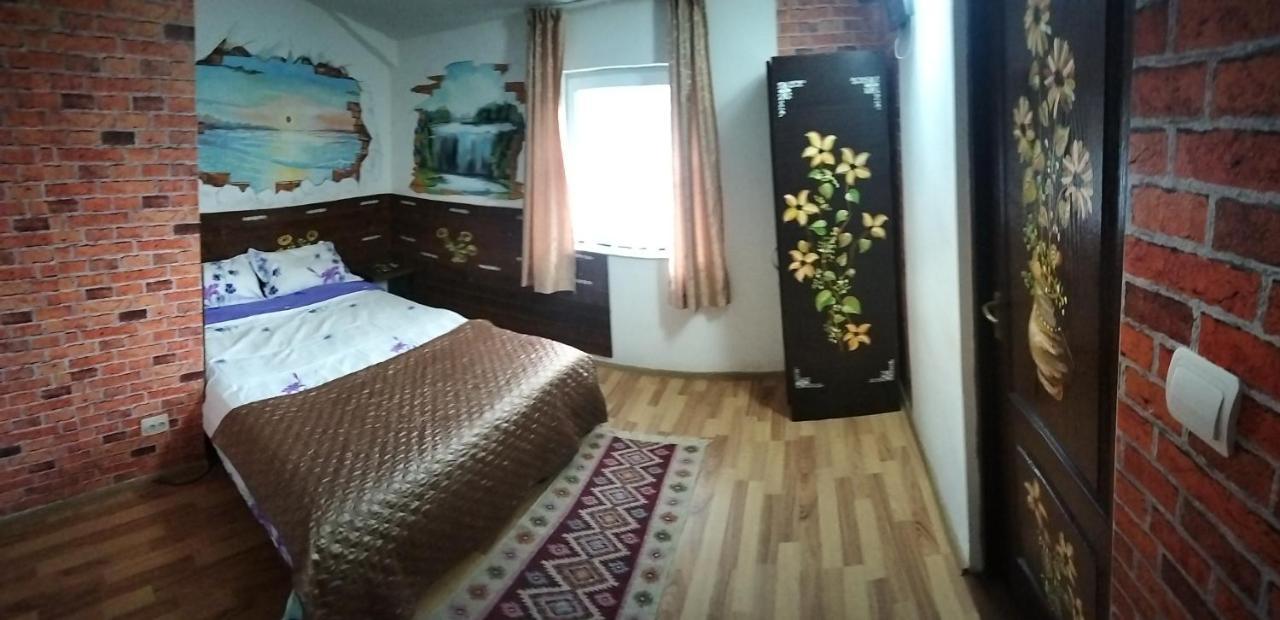 Casa Piscul Lupului Villa Pucioasa Luaran gambar